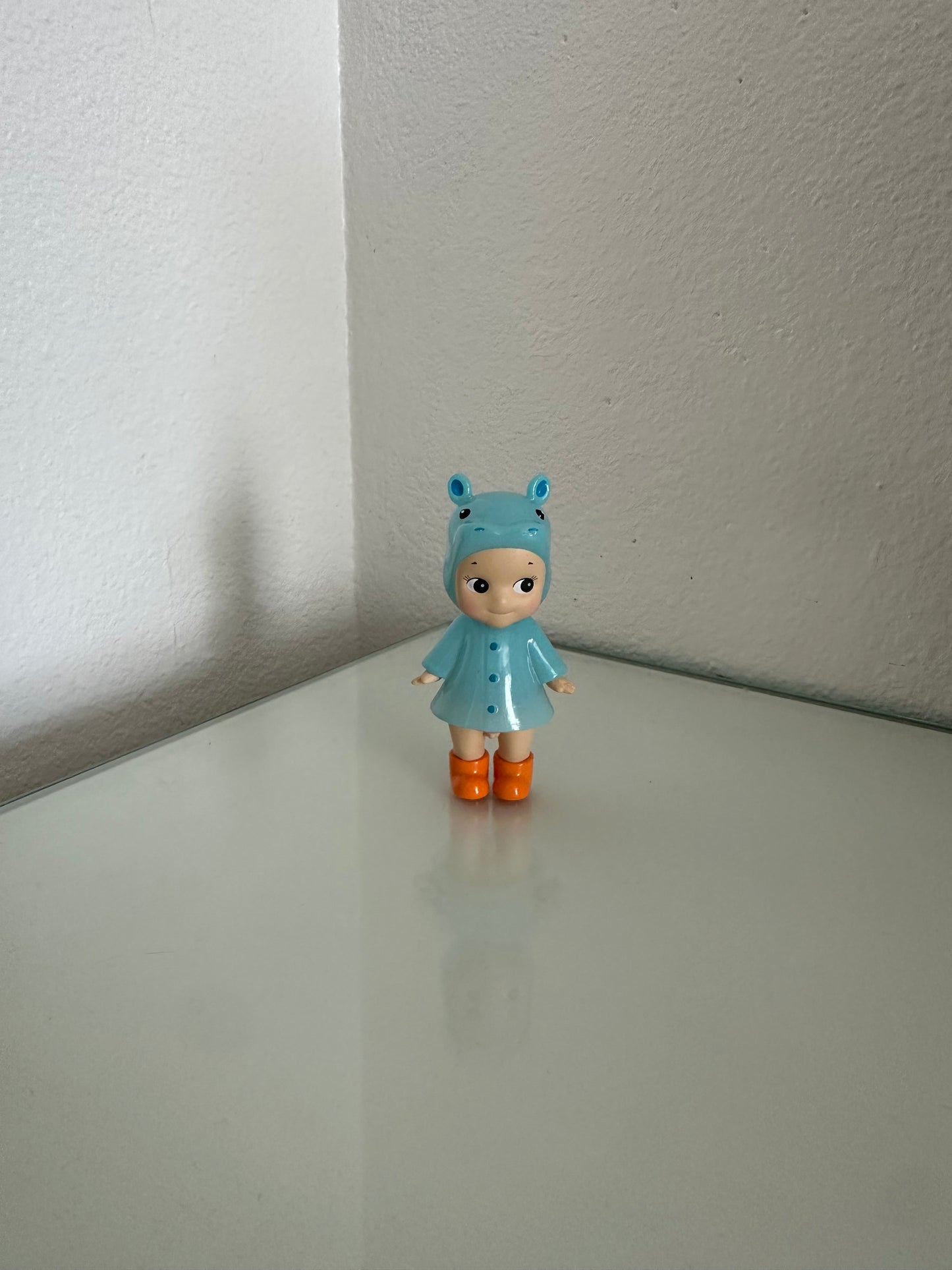 Sonny Angel Rainy Day - hippo